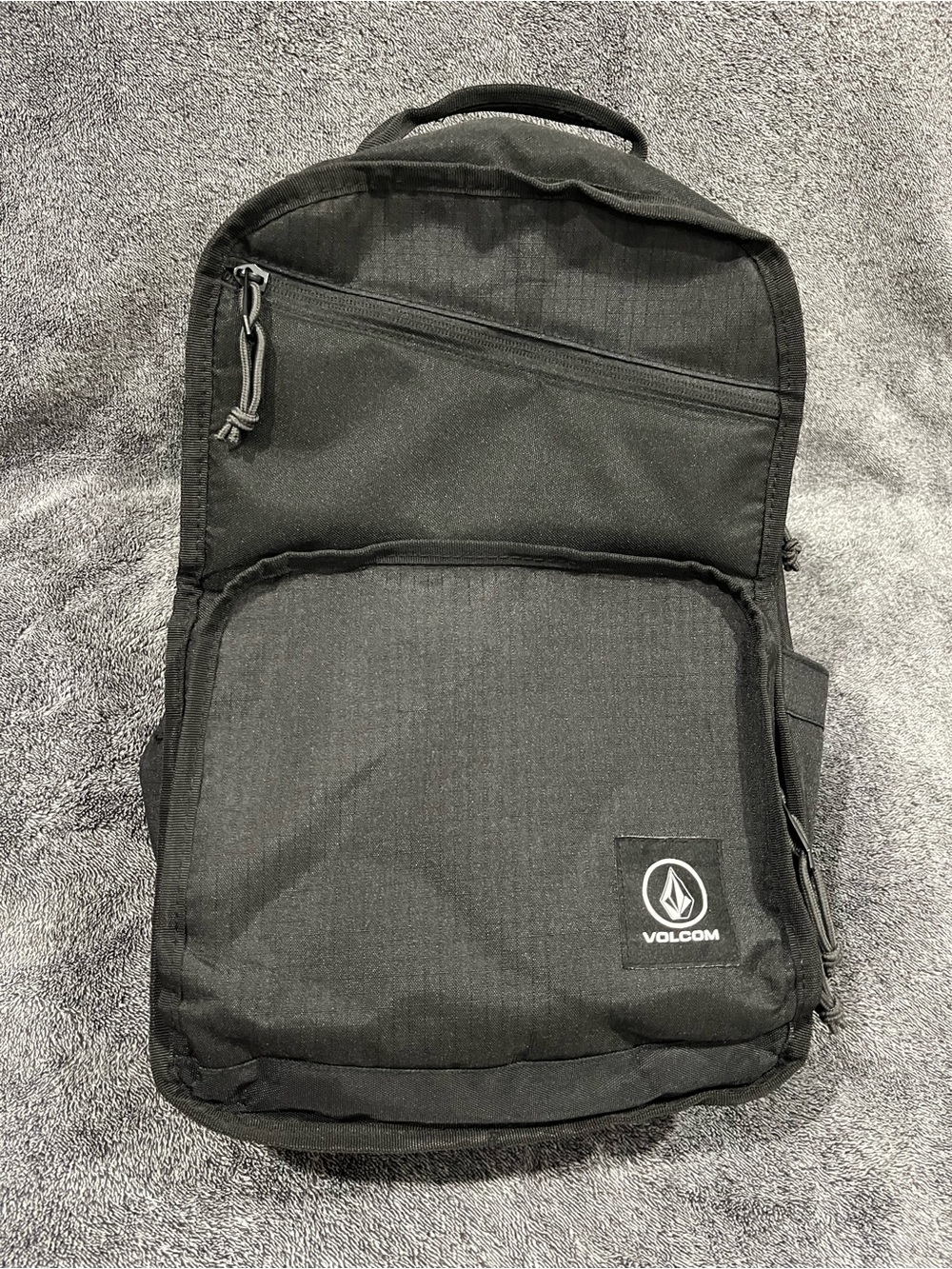 Volcom Hardbound Backpack in black Unisex